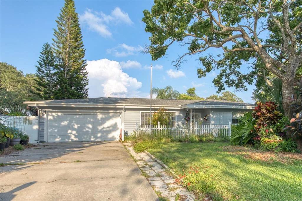 1649 South Evergreen Avenue