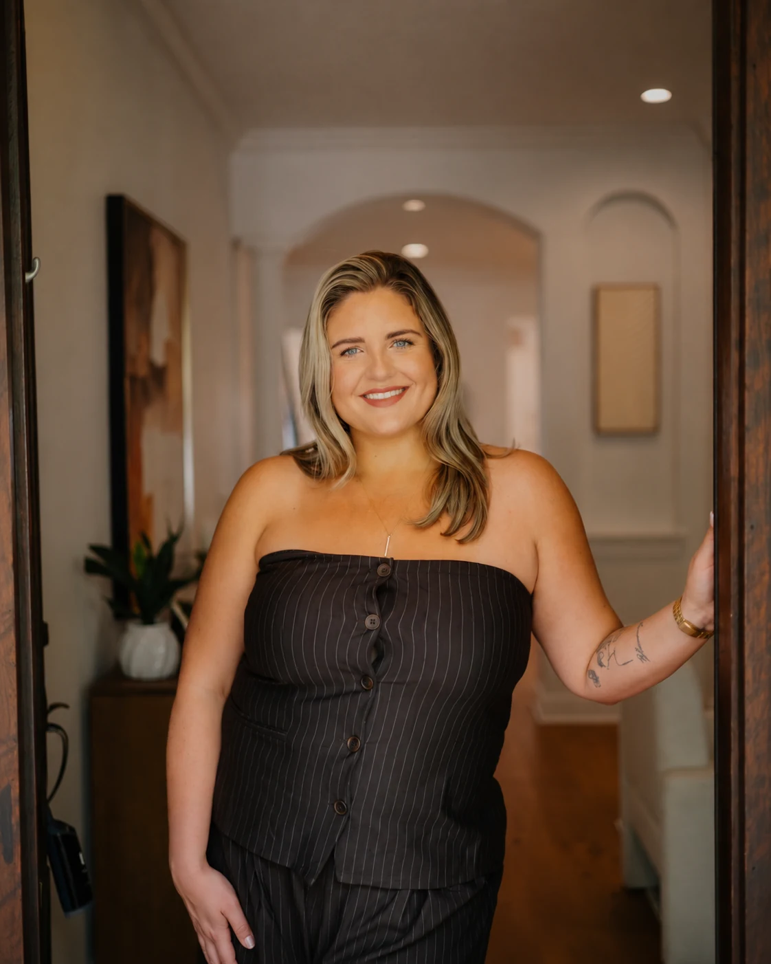 Rachel welcoming clients at a Tampa Bay home